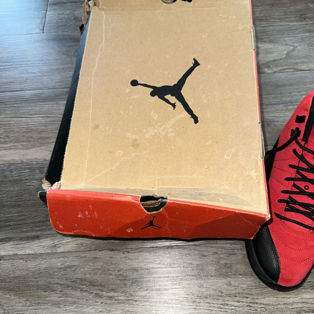 Jordan 12 Reverse Flu Game - Picture 8 of 9